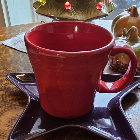 New Fiesta Scarlet Red Tapered Mug 15 Oz. - Picture 2 of 3